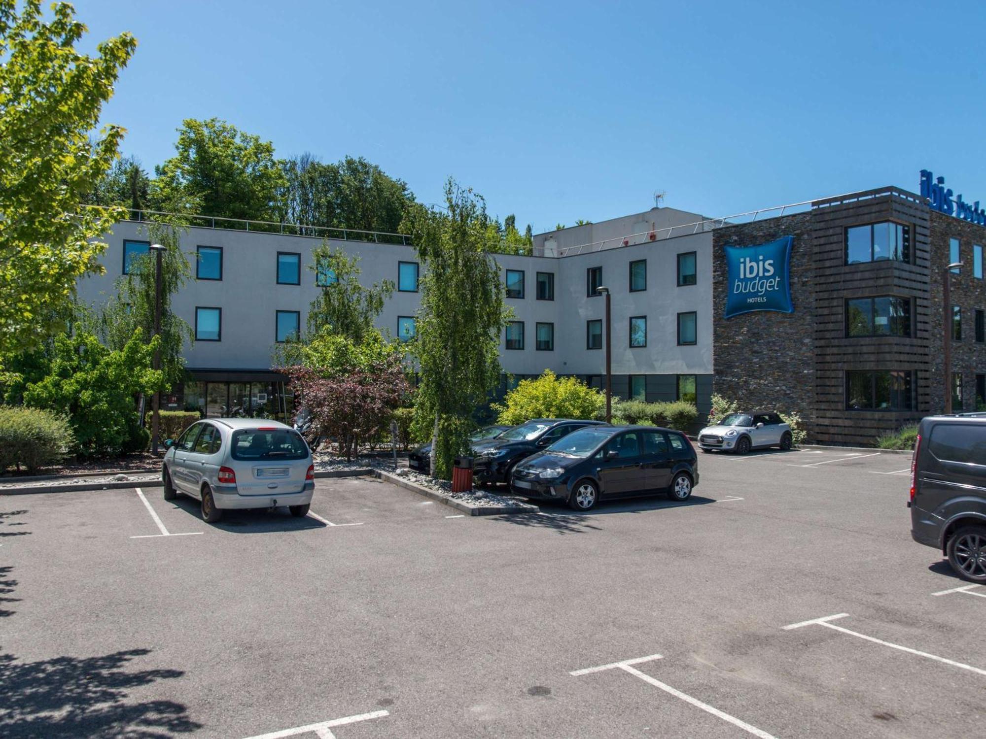 Ibis Budget Archamps Porte De Geneve Экстерьер фото