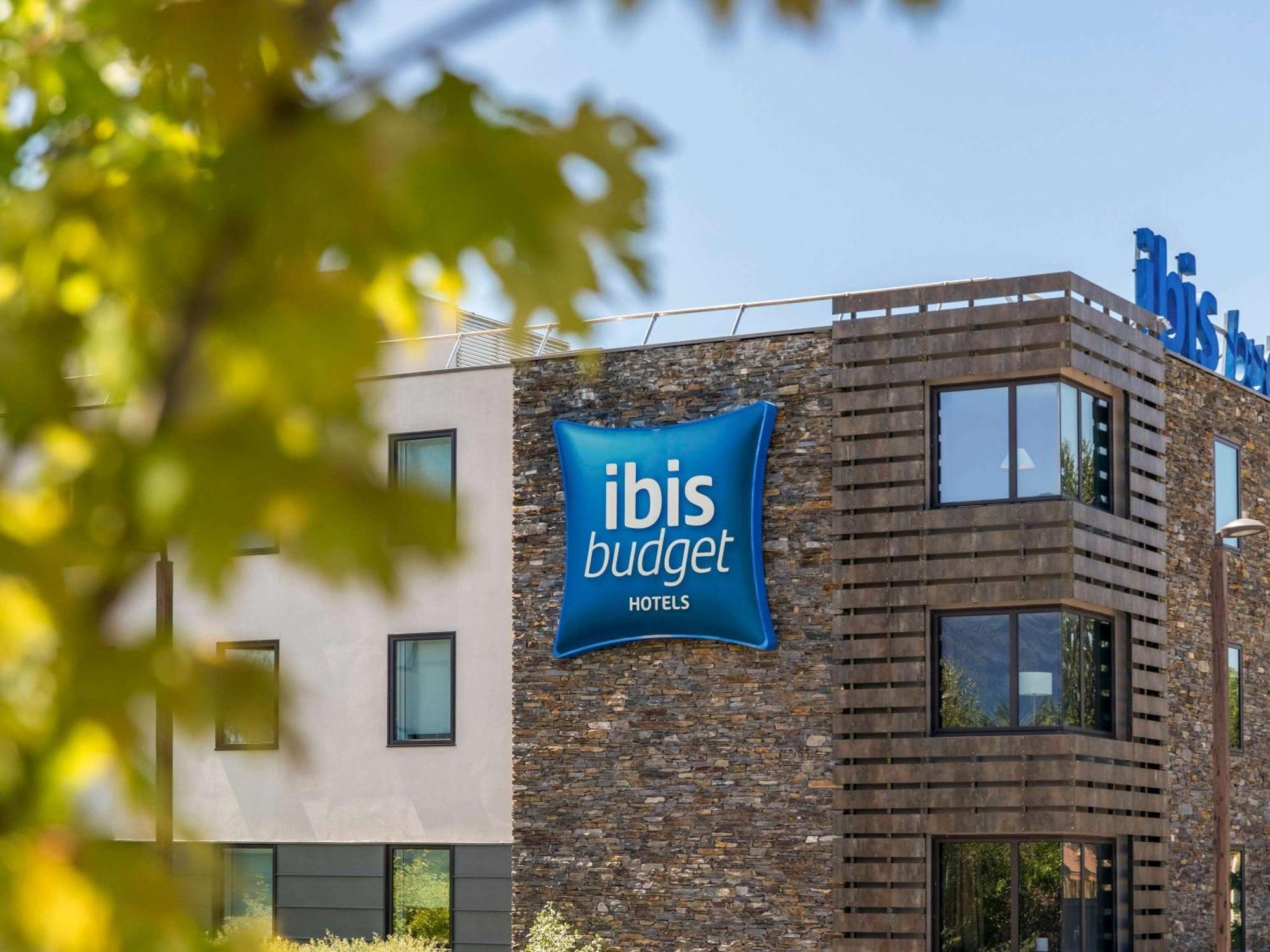 Ibis Budget Archamps Porte De Geneve Экстерьер фото
