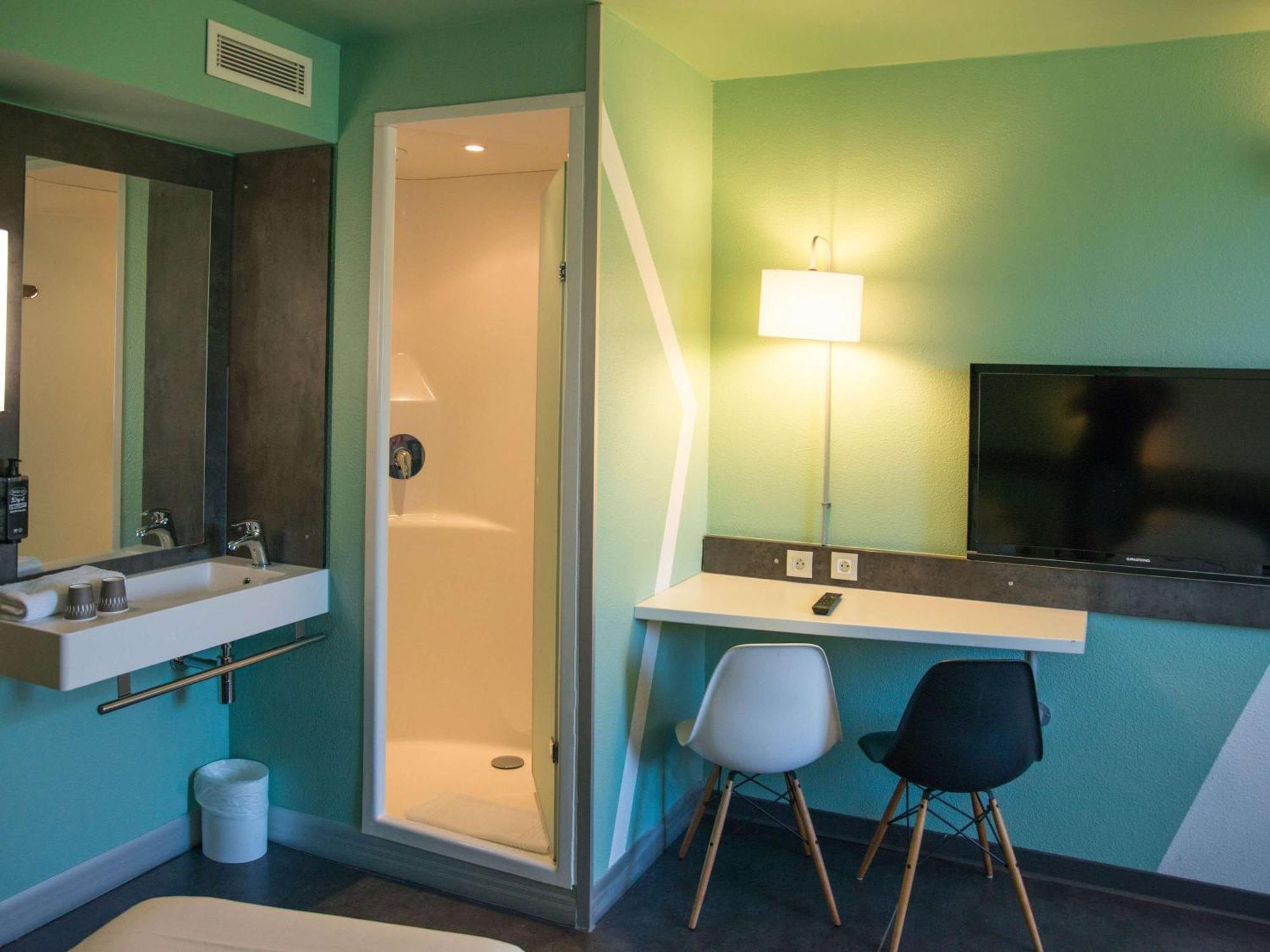 Ibis Budget Archamps Porte De Geneve Экстерьер фото