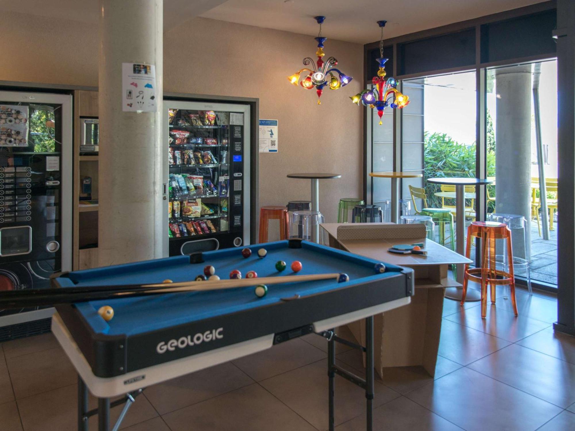 Ibis Budget Archamps Porte De Geneve Экстерьер фото